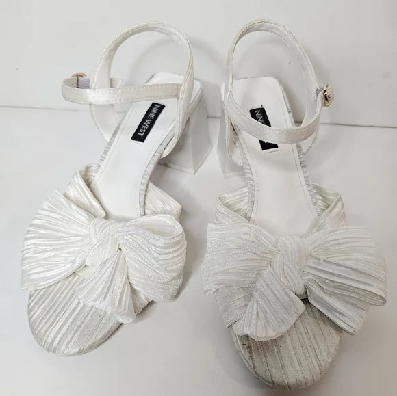 Nine West Open Toe All White Bow Sandal Chunky Heel Size 7.5 - Picture 7 of 15